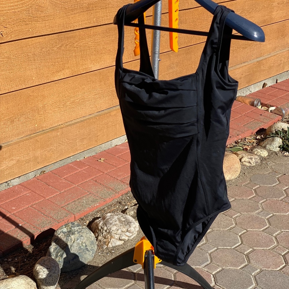 Black one Piece Swimsuit Size 16